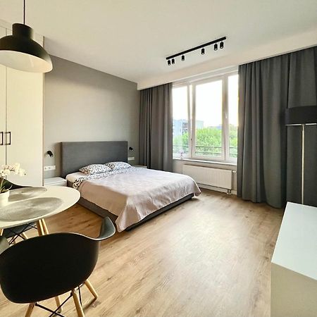 K22 Warszawa Zachodnia Slawinska 502 Lägenhet Exteriör bild